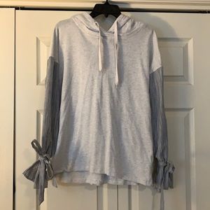Light grey hoodie with blouse style sleeves